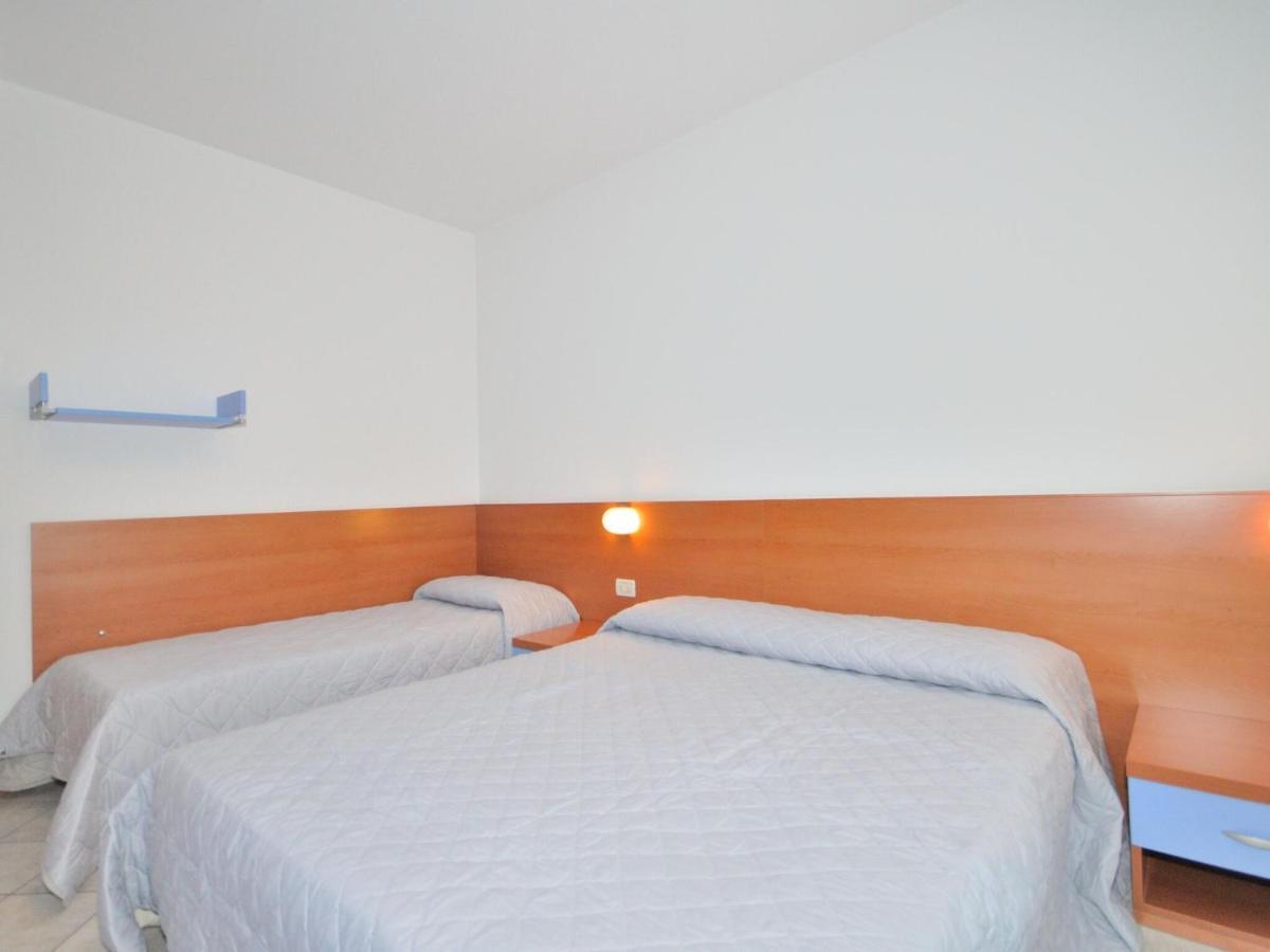 Appartamento In Spiaggia With Communal Pool